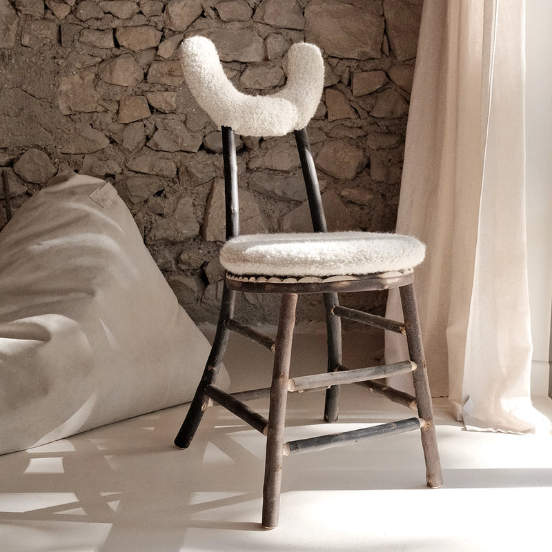 Chaise Totem — dossier lune, galette indoor beige