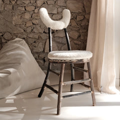 Chaise Totem — dossier lune, galette indoor beige