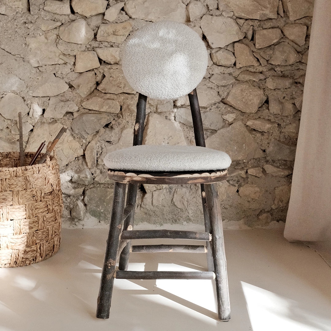 Chaise Totem — dossier rond, sans galette